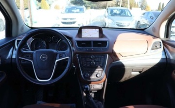 Opel Mokka I SUV 1.7 CDTI ECOTEC 130KM 2013 Opel Mokka 4x4 Naped, Nawigacja, Czujniki park. PT, Brazowa tapicerka..., zdjęcie 4
