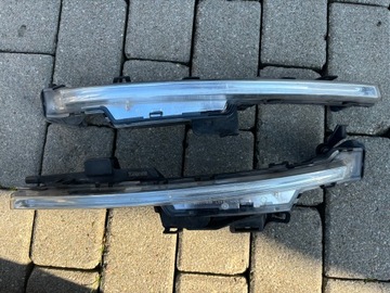 Lampa dRL Laguna III lift Prawa lewa F 266005629R