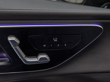 Mercedes GLC C254/X254 Coupe 2.0 200 204KM 2025 MERCEDES-BENZ GLC 200 4-Matic AMG Line 2.0 (204KM) 2025, zdjęcie 10