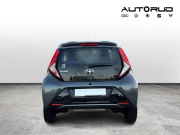 Toyota Aygo II Hatchback 3d Facelifting 1.0 VVT-i 72KM 2020 Toyota Aygo X Play 1.0 VVT-i 72KM 2020, zdjęcie 3