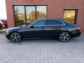 Mercedes Klasa E W213 Limuzyna Facelifting 2.0 E200 197KM 2020 Mercedes-Benz Klasa E 2.0 benzyna 197 KM automat zarej w PL zadbany z, zdjęcie 25