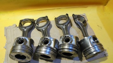 PÍST OJNICE PEUGEOT CITROEN 1.4 HDI 424 DB