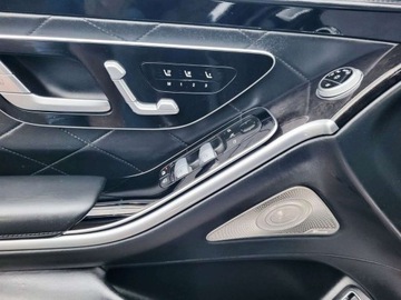Mercedes Klasa S W223/V223 Sedan 4.0 580 MHEV 503KM 2021 Mercedes-Benz Klasa S S580L AMG 2021 Full 4.0 Hybryda 503KM, zdjęcie 10