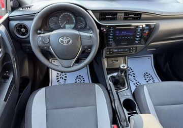 Toyota Auris II Touring Sports Facelifting 1.33 Dual VVT-i 99KM 2017 Toyota Auris salon Polska, serwis ASO Toyota, rok Gwarancja 1.3 Benzyna, zdjęcie 3