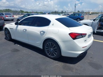 Maserati Ghibli III 2021 Maserati Ghibli S Q4 2021 3.0l 3.0 Benzyna 424KM, zdjęcie 3