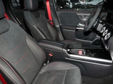 Mercedes GLA II Off-roader AMG Facelifting 2.0 35 306KM 2025 MERCEDES-BENZ GLA AMG 35 4-Matic Suv 2.0 (306KM) 2025, zdjęcie 4