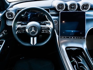 Mercedes GLC C254/X254 Coupe 2.0 200 204KM 2025 GLC Coupe 200 4-Matic AMG Line 2.0 (204KM) 2025, zdjęcie 9