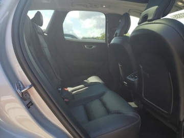 Volvo XC60 II 2022 Volvo XC 60 B5 Inscription 2022 2.0l 2.0 Benzyna 247KM, zdjęcie 11