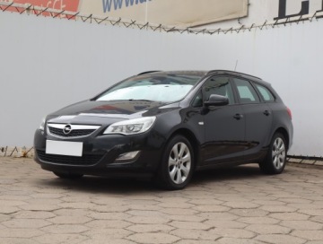 Opel Astra J Sports Tourer Facelifting 1.4 Turbo ECOTEC 120KM 2012 Opel Astra 1.4 T, Klima, Klimatronic, Tempomat, zdjęcie 1