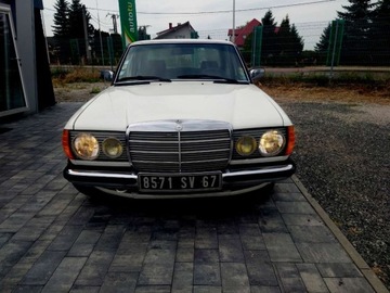 Mercedes W123 1981 Mercedes-Benz W123 Mercedes-Benz W123 2.0 Benzyna 94KM, zdjęcie 7