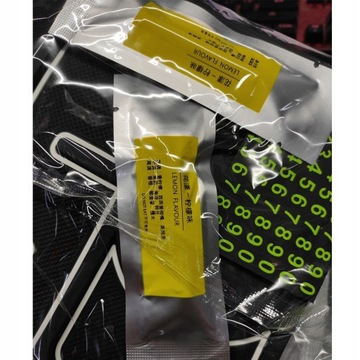 Противоскользящий автомобильный коврик для телефона 4в1