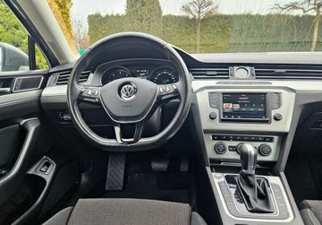 Volkswagen Passat B8 Variant 2.0 TDI BlueMotion SCR 150KM 2017 Volkswagen Passat Automat, Niski przebieg,ze Szwajcarii, Polecam 2.0 Diesel, zdjęcie 5