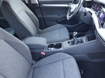Volkswagen Golf VIII Hatchback 1.5 TSI EVO 130KM 2021 VW Golf 1.5 TSI, Salon Polska, 1. Właściciel, zdjęcie 8