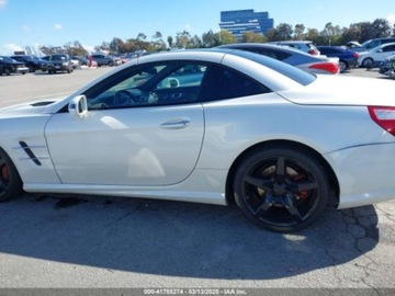 Mercedes SL R231 2013 Mercedes-Benz SL 550 2013 4.6l 4.6 Benzyna 429KM, zdjęcie 2