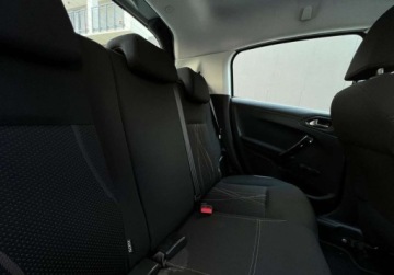 Peugeot 208 I Hatchback 3d 1.2 VTI 82KM 2013 Peugeot 208 Czujniki Kamera niski przebieg Warszawa 1.2 Benzyna 82KM, zdjęcie 13