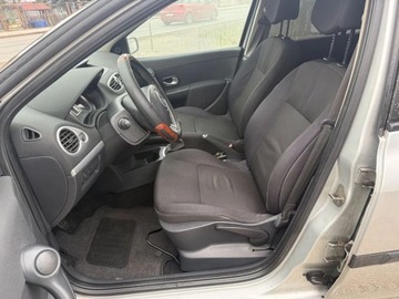 Renault Clio III Hatchback 5d 1.2 i 16V 75KM 2007 RENAULT CLIO 1.2 75 PS 4cylindry stan Bdb klima 5-Drzwiowy, zdjęcie 6