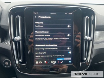 Volvo XC40 2024 Volvo XC 40 VOLVO XC40 B3 Ultra Dark Mild Hybrid B, zdjęcie 17