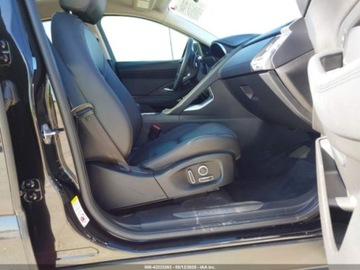 Jaguar E-Pace 2021 Jaguar E-Pace SE P250 2021 2.0l 2.0 Benzyna 246KM, zdjęcie 9