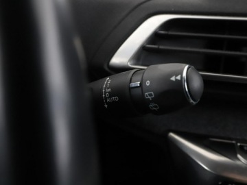 Peugeot 3008 II Crossover 1.6 THP 180KM 2019 Peugeot 3008 GT-Line automat 180KM panorama navi, zdjęcie 36