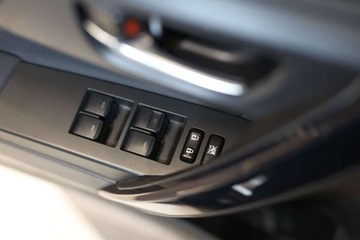 Toyota Auris II 2018 Toyota Auris Hybrid 135 Prestige 1.8 Hybryda 99KM, zdjęcie 12