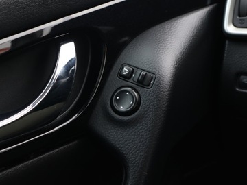 Nissan Qashqai II Crossover 1.5 dCi 110KM 2016 Nissan Qashqai 1.5 dCi, Navi, Klima, Klimatronic, zdjęcie 20