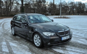 BMW Seria 3 E90-91-92-93 Coupe E92 325i 218KM 2006 BMW Seria 3 2,5 (218KM) Bezwypadkowy 2.5 Benzyna 218KM, zdjęcie 5