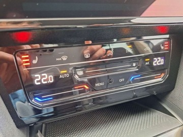 Volkswagen Passat B8 GTE Variant Facelifting 1.4 TSI Plug-In-Hybrid 218KM 2021 Volkswagen Passat Variant GTE ASO 1.4TSI 218KM bezwyp. pakiety AppConnect, zdjęcie 33