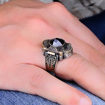 Luxury 925K Sterling Silver Men's Ring with Onyx & Secret Box