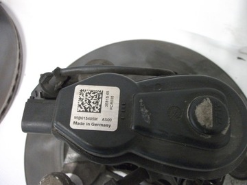 95B615406M 95B615405M ZACISK LEWY PRAWY TYŁ MACAN