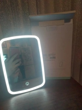 ЗЕРКАЛО ДЛЯ МАКИЯЖА С LED / 3 ЦВЕТА