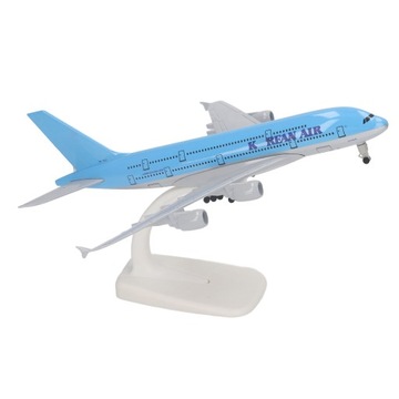 Статическая модель авиалайнера из сплава. Моделирование домашнего исследования.