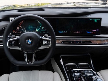BMW Seria 7 G70 Sedan 3.0 40d 299KM 2025 BMW Seria 7 740d xDrive Sport Sedan 3.0 (299KM) 2025, zdjęcie 9