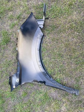 BLATNÍK LEVÝ PŘEDNÍ PEUGEOT 2008 II ČERNÁ KTV