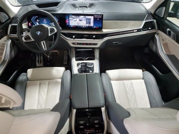 BMW X7 2024 BMW X7 M60i 2024 4.4l 4.4 Benzyna 523KM, zdjęcie 8