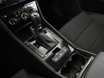 Skoda Superb III Kombi 1.8 TSI 180KM 2018 Škoda Superb Skoda Superb 1.8 TSI Automat, zdjęcie 29