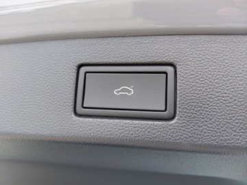 Volkswagen Arteon Fastback Facelifting 2.0 TSI 190KM 2022 Volkswagen Arteon Shooting Brake R-Line 2,0 TSI 190KM DSG Serwis ASO F, zdjęcie 31