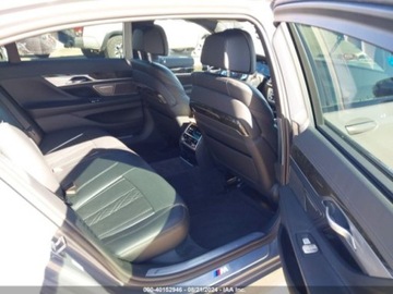 BMW Seria 7 G70 2022 BMW Seria 7 2022 BMW 7 Series 745e xDrive Plug-In Hybrid 3.0 280KM, zdjęcie 11