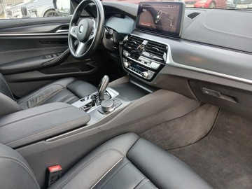 BMW Seria 5 G30-G31 Limuzyna Facelifting 3.0 540i 333KM 2023 BMW 540 540i xDrive mHEV M Sport, zdjęcie 16