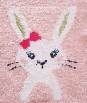 C&A Пушистый свитер с зайчиком 122, как новый