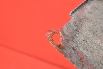 BLATNÍK LEVÝ PŘEDNÍ MITSUBISHI COLT 6 VI 3D 05R