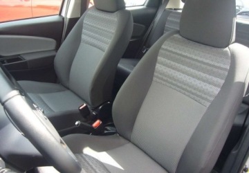 Toyota Yaris III Hatchback 5d Facelifting 1.33 Dual VVT-i 99KM 2017 Toyota Yaris Toyota Yaris III Salon PL - serwis 1.3 Benzyna 99KM, zdjęcie 11