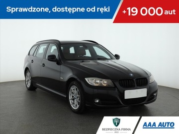 BMW Seria 3 E90-91-92-93 Touring E91 2.0 318i 143KM 2011 BMW 3 318 i, Skóra, Klima, Klimatronic, Tempomat