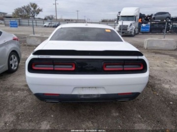 Dodge Challenger III 2022 Dodge Challenger Gt 2022 3.6 Benzyna 303KM, zdjęcie 3