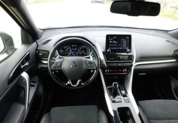 Mitsubishi Eclipse Cross SUV PHEV 2.4 188KM 2022 Mitsubishi Eclipse Cross 2,4 PHEV z Gwarancja Model 2023r 2.4 188KM, zdjęcie 15