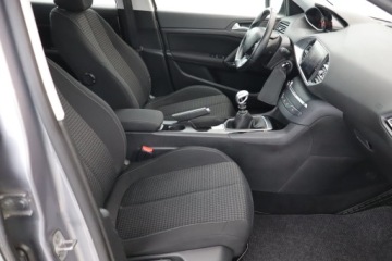 Peugeot 308 II SW Facelifting 1.5 BlueHDI 130KM 2019 Peugeot 308 1.5 BlueHDi, Salon Polska, zdjęcie 8