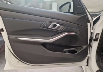 BMW Seria 3 G20-G21 Limuzyna 2.0 320d 190KM 2025 BMW Seria 3 BMW 320d xDrive M Sport 190 KM Sedan 2025 2.0 Diesel, zdjęcie 10