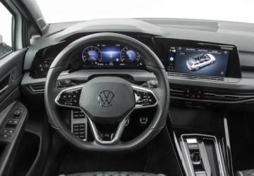 Volkswagen Golf VIII Hatchback 2.0 TSI 190KM 2023 Volkswagen Golf Variant 2.0TSI 190KM R-Line DSG, Reflektory LED Plus, Podg, zdjęcie 20