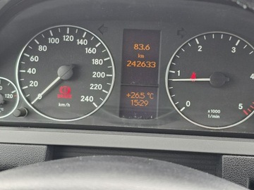 Mercedes Klasa A W169 Limuzyna 2.0 180 CDI 109KM 2011 Mercedes A 180 2.0CDi 109KM 2011 Klimatyzacja, zdjęcie 16