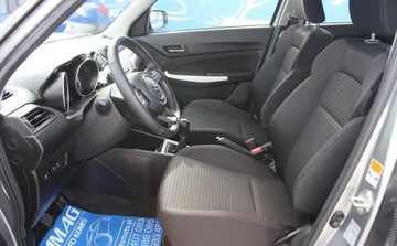 Suzuki Swift VI Hatchback Facelifting 1.2 DualJet SHVS 83KM 2023 Suzuki Swift 1.2 Benzyna 83KM, zdjęcie 13