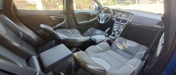 Volvo V40 II Cross Country D2 115KM 2014 Volvo V40 Volvo V40 D2 Momentum 1.6 Diesel 115KM, zdjęcie 23